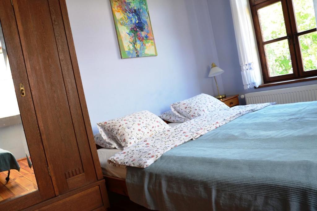 ポジェズドジェ Stara Szkola W Harszu Bed & Breakfast 部屋 写真